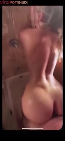 Corinna Kopf Doggy orgasm in bath – Sextape Onlyfans